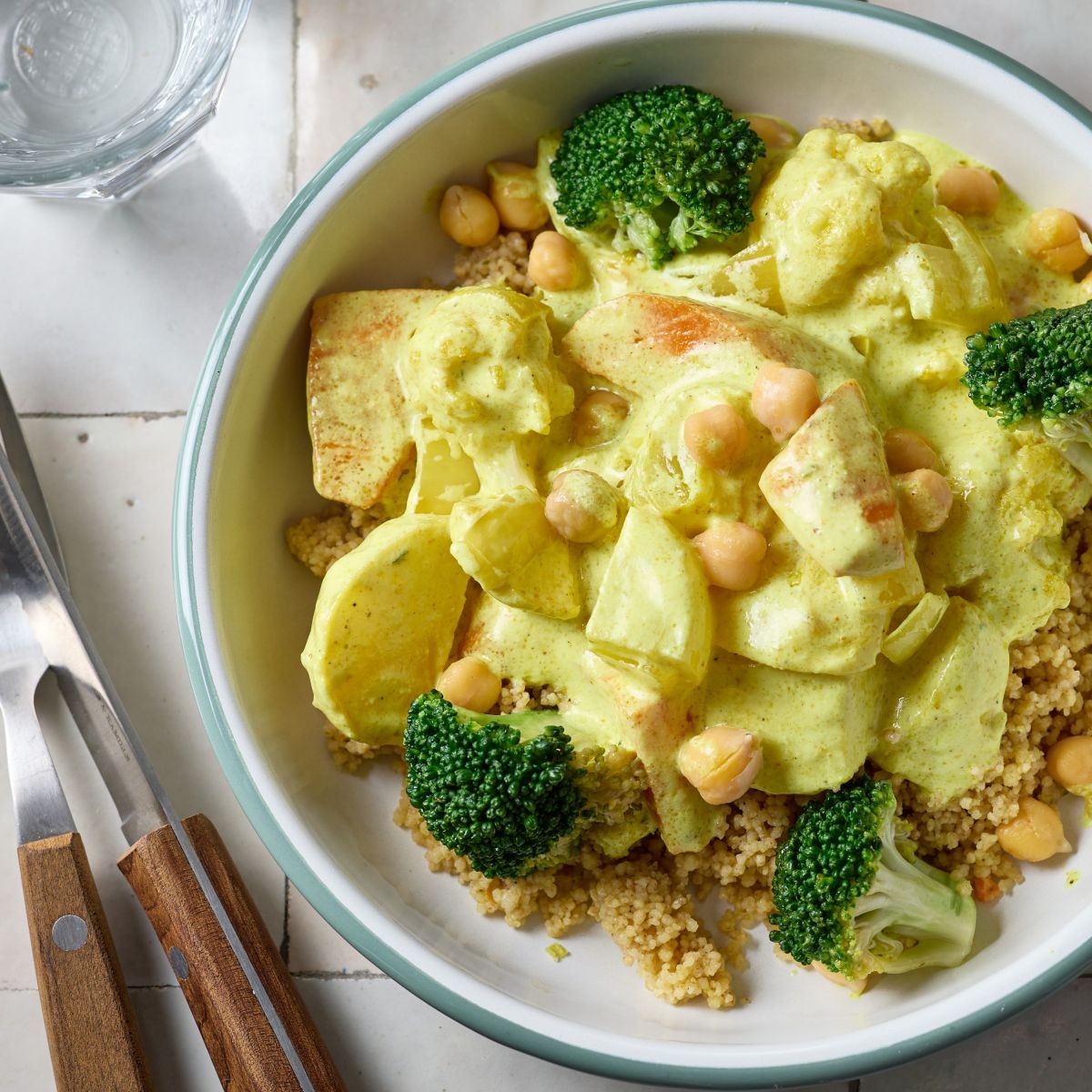 Curry jaune de légumes et semoule SQ